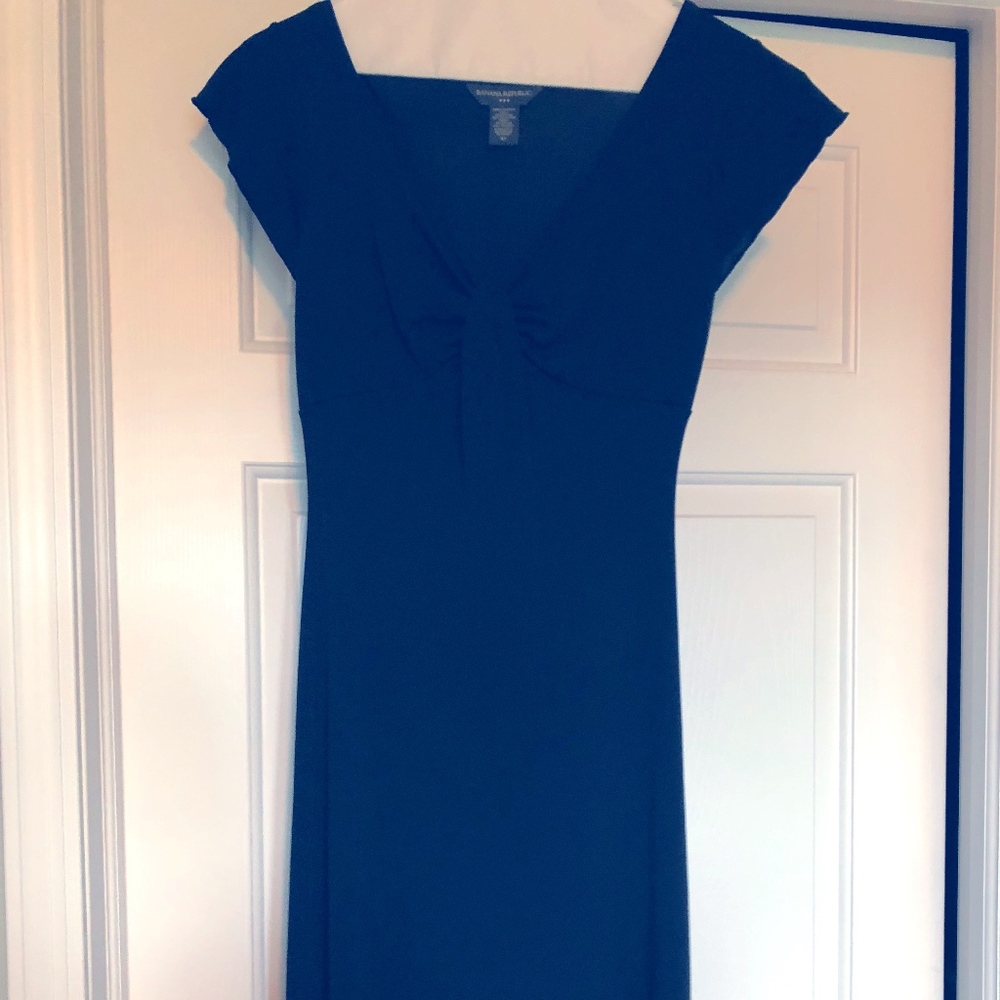 Elegant black Banana Republic midi dress